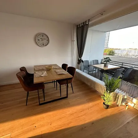 Wiking Yachthafen - Schleiblick * Slesvig